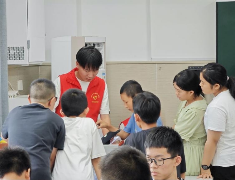 人民网1.jpg